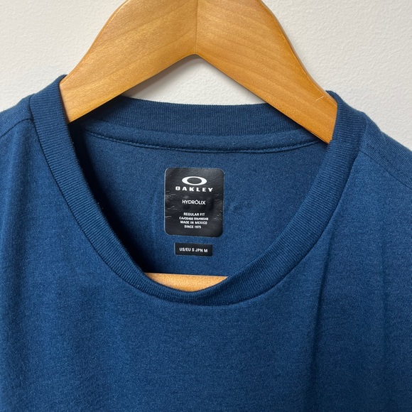 Oakley Shirt Men’s Small Navy Hydrolix Performance Athletic Wicking Graphic Tee - Picture 3 of 3